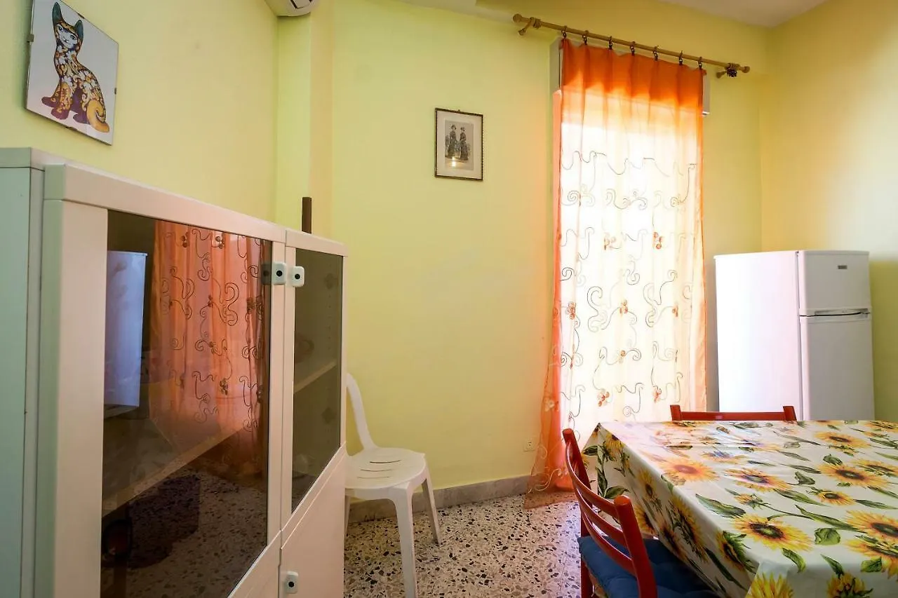 Holiday home Apartments Cavour Cefalu