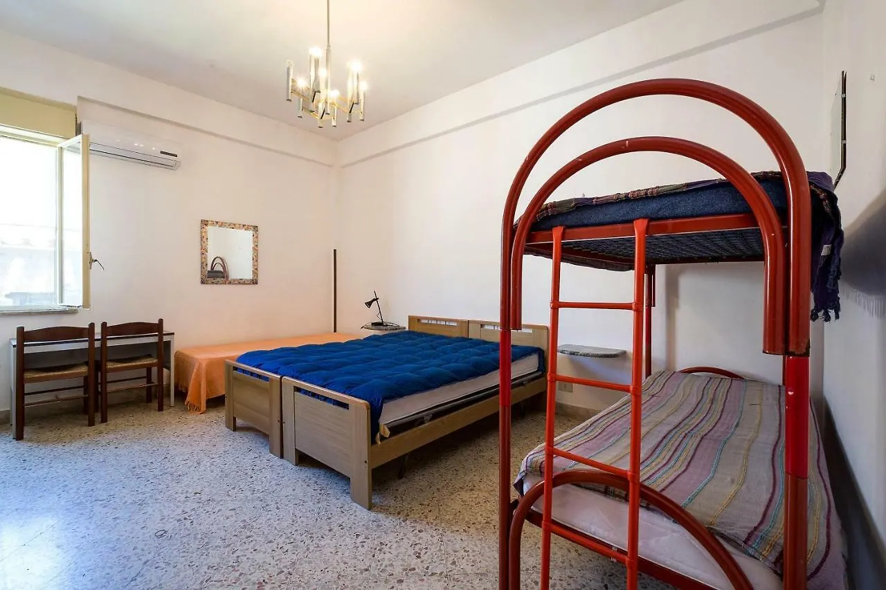 Apartments Cavour Cefalu 0*,