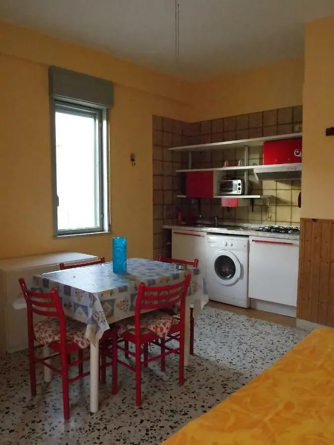 Holiday home Apartments Cavour Cefalu