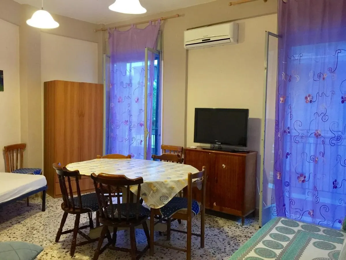 Holiday home Apartments Cavour Cefalu